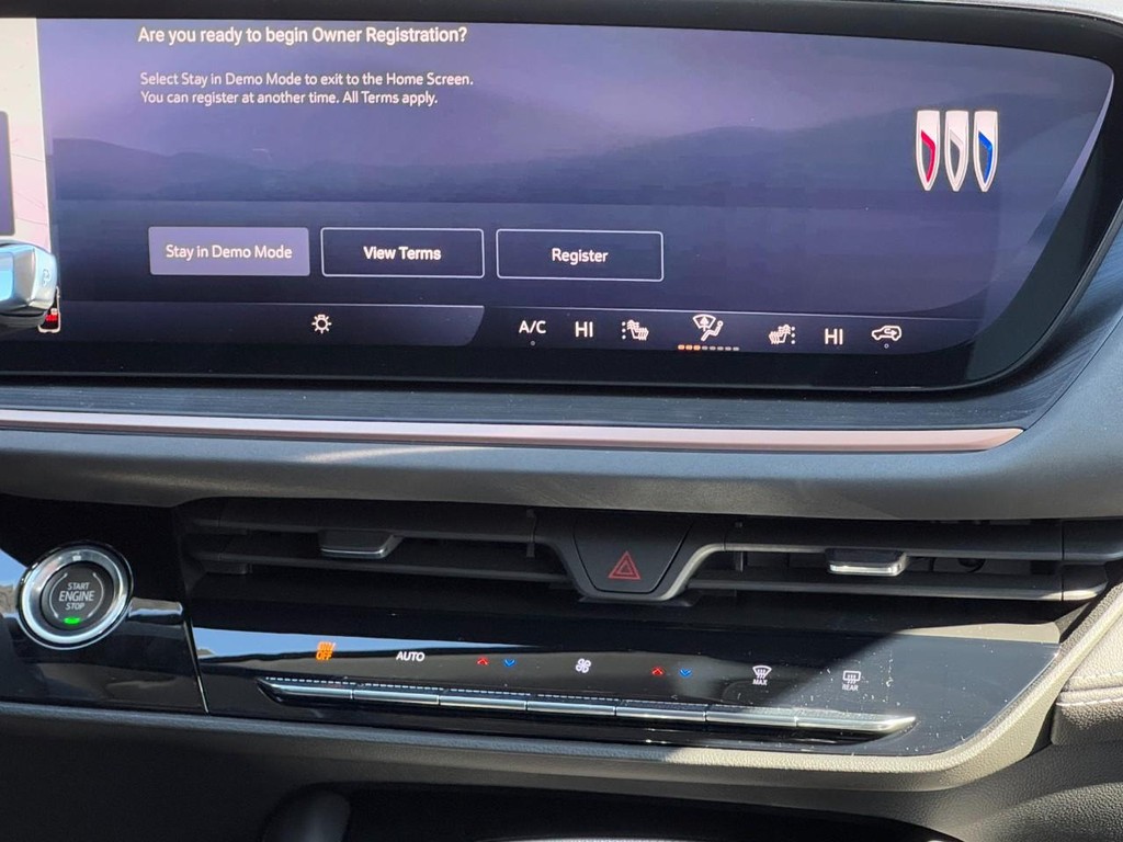 Buick Envision Vehicle Image 08