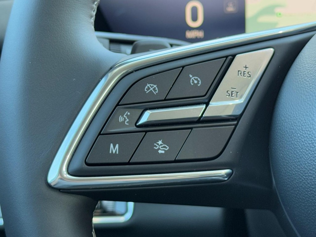 Buick Envision Vehicle Image 11