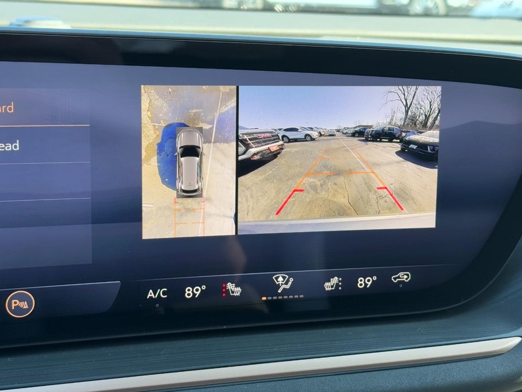 Buick Envision Vehicle Image 15