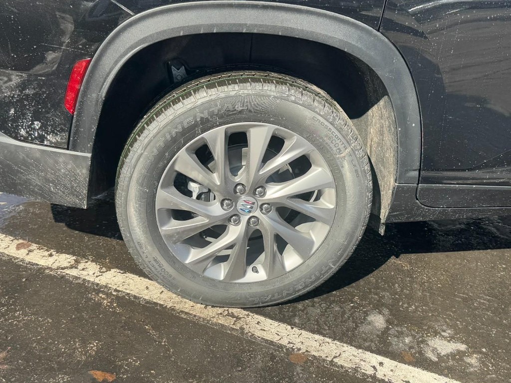 Buick Enclave Vehicle Image 04