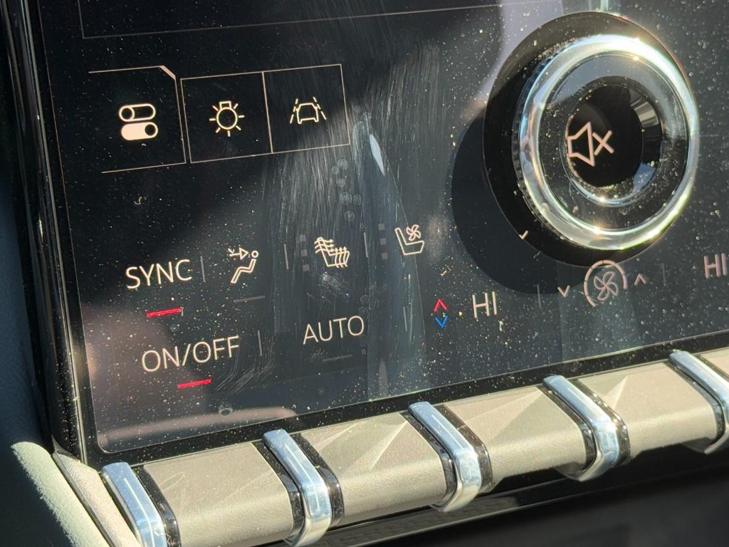 GMC Terrain Vehicle Image 13