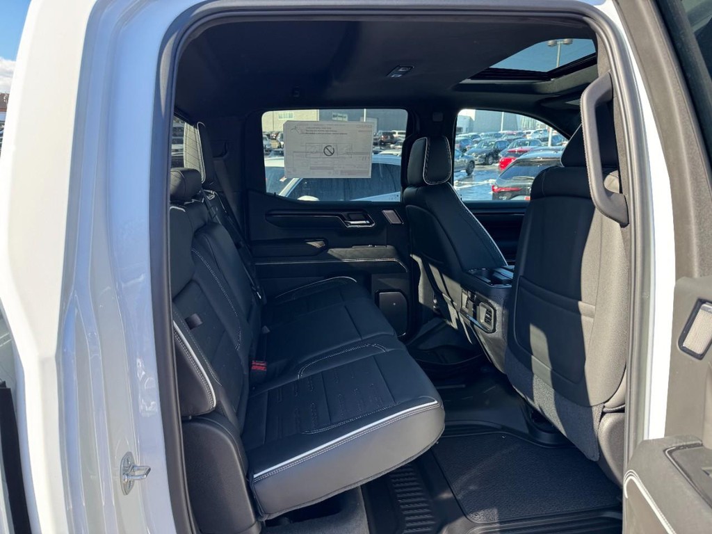 GMC Sierra 1500 Vehicle Image 05