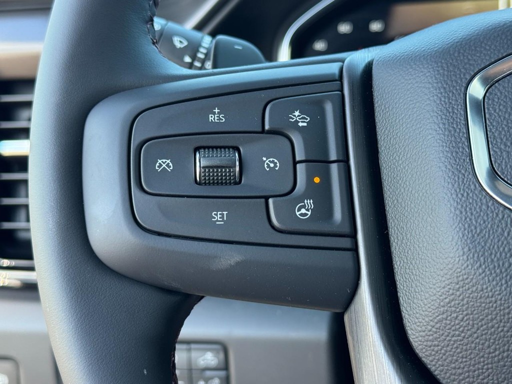 GMC Sierra 1500 Vehicle Image 11