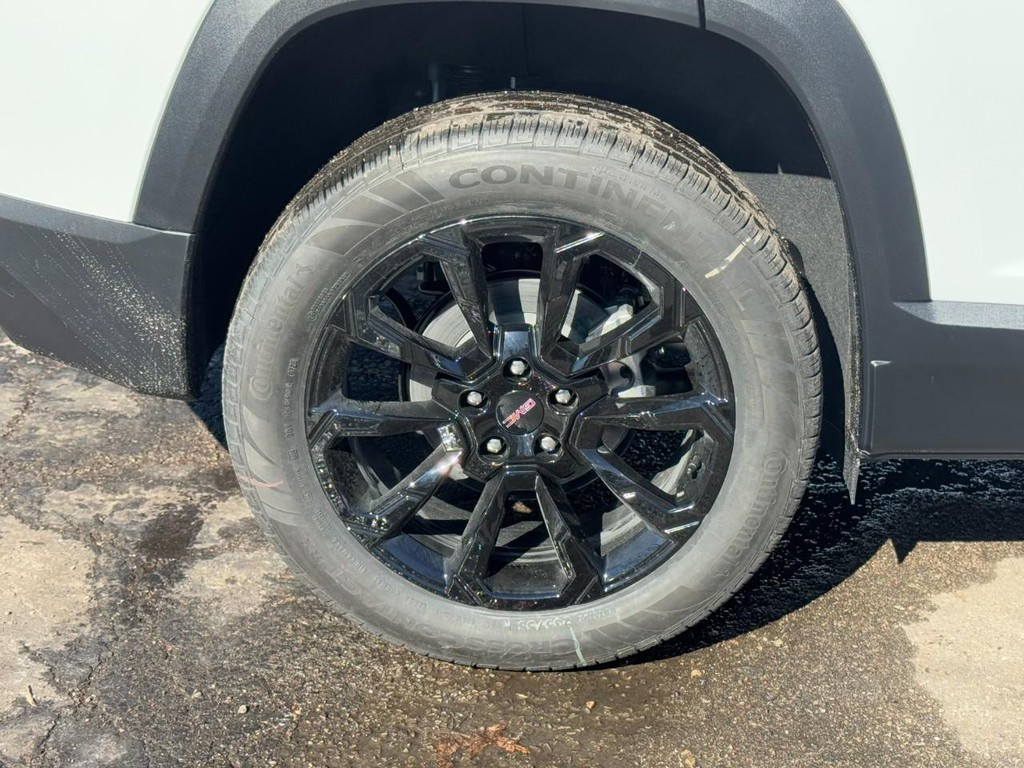 GMC Terrain Vehicle Image 04