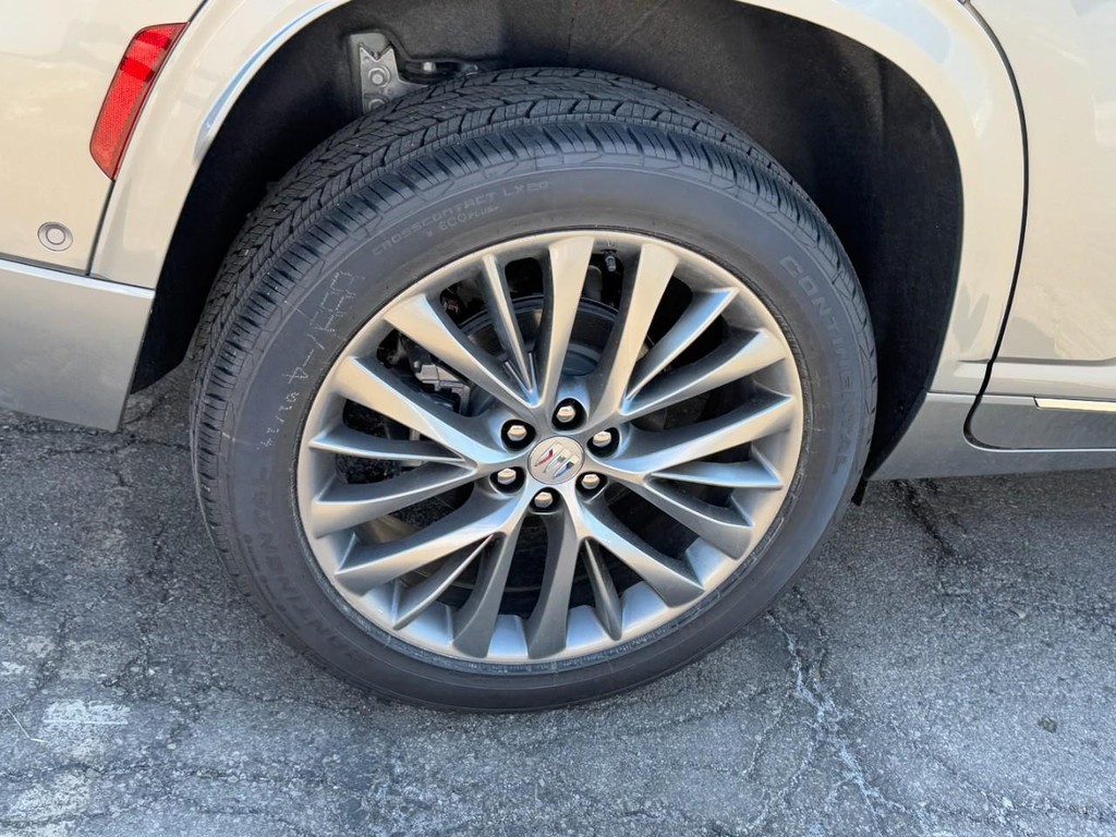 Buick Enclave Vehicle Image 04