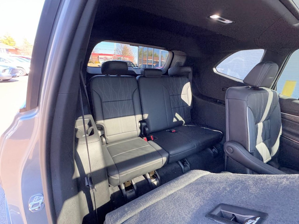 Buick Enclave Vehicle Image 06