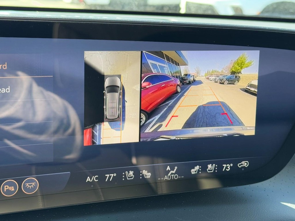 Buick Enclave Vehicle Image 15