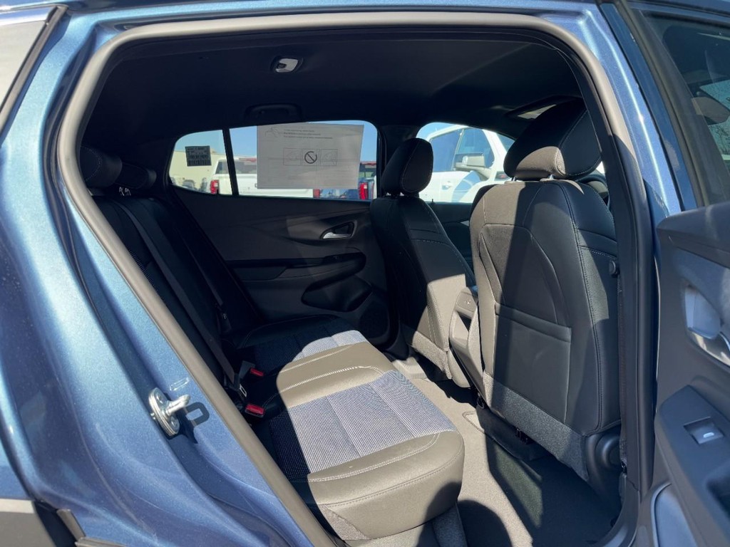 Buick Envista Vehicle Image 05