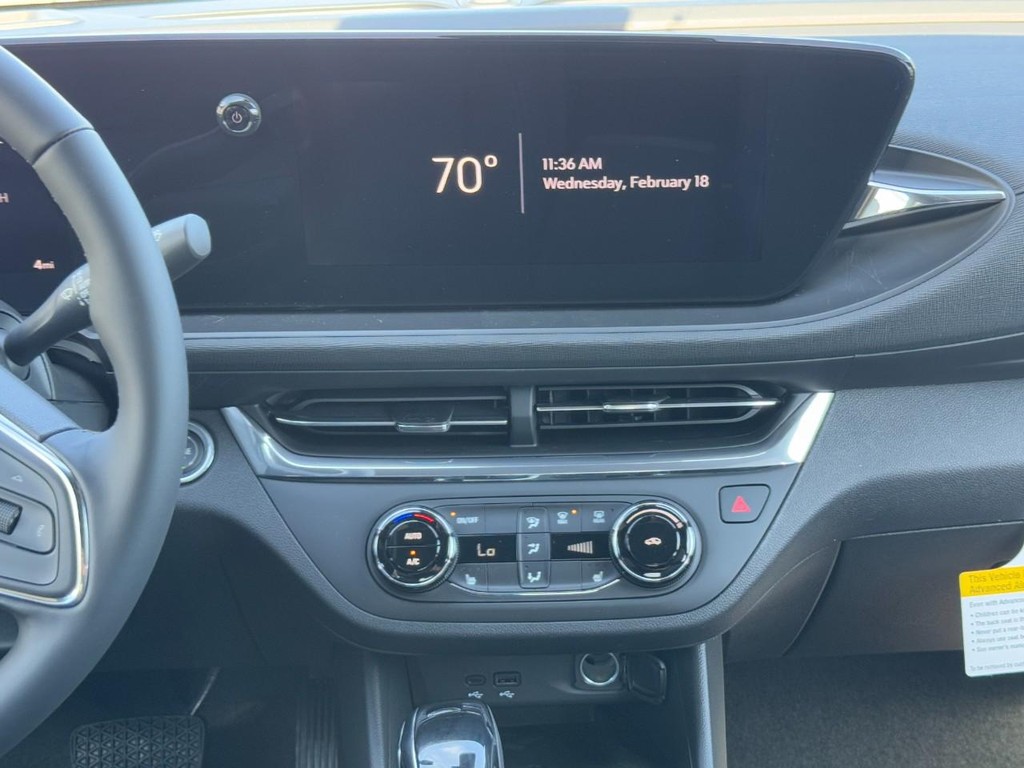 Buick Envista Vehicle Image 08