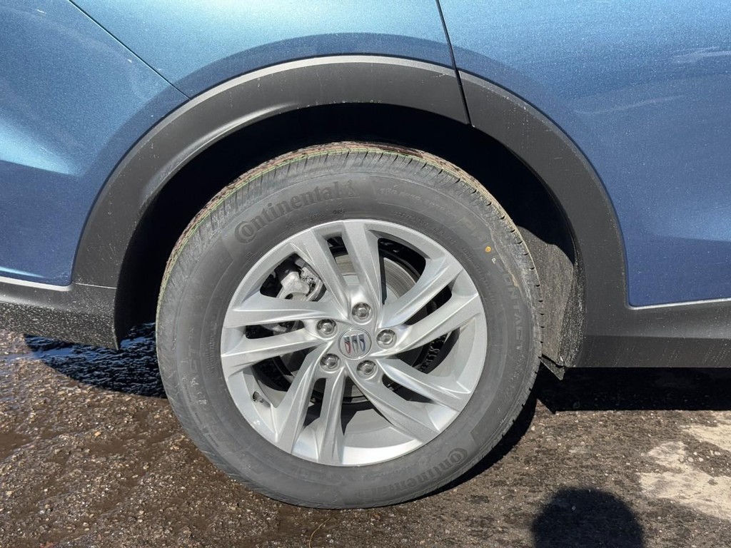 Buick Envista Vehicle Image 04