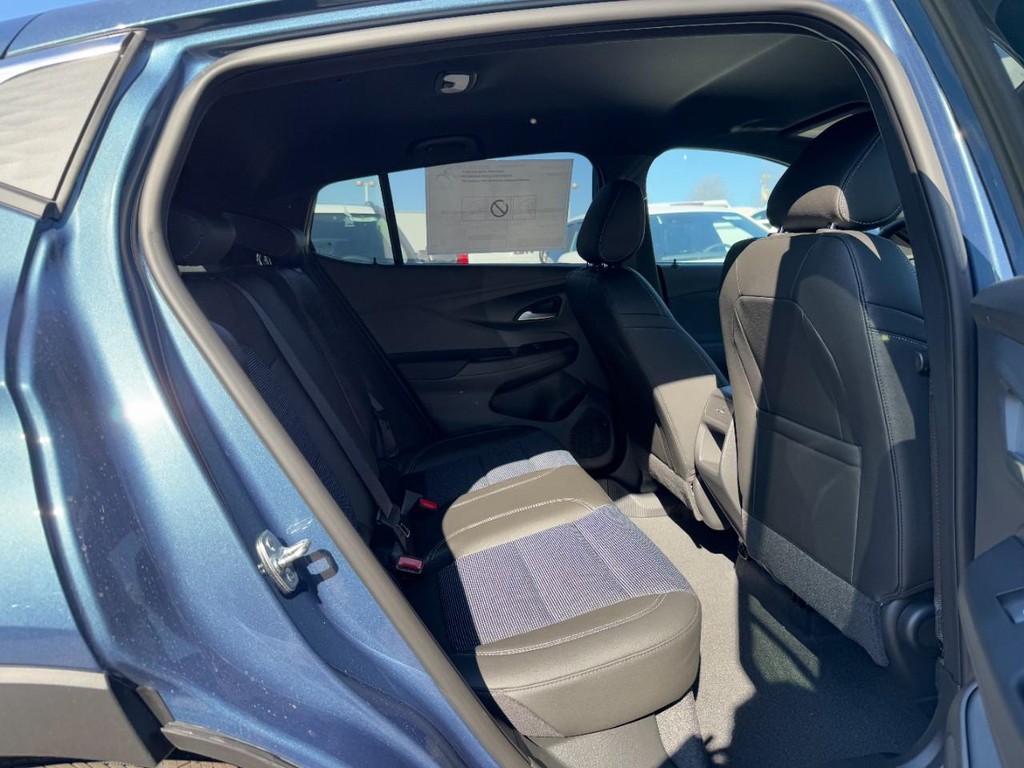 Buick Envista Vehicle Image 05