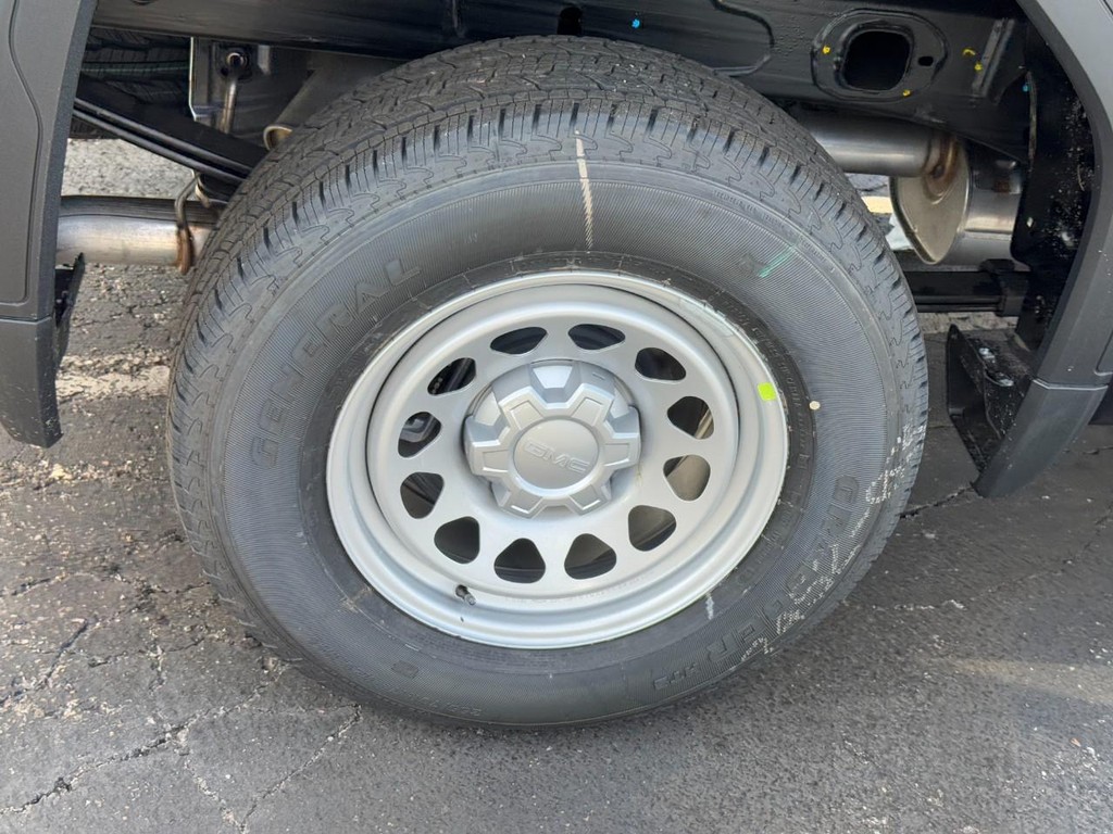 GMC Sierra 1500 Vehicle Image 04