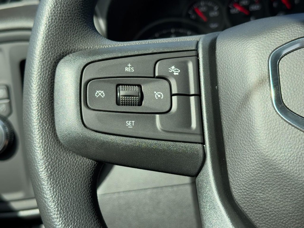 GMC Sierra 1500 Vehicle Image 10