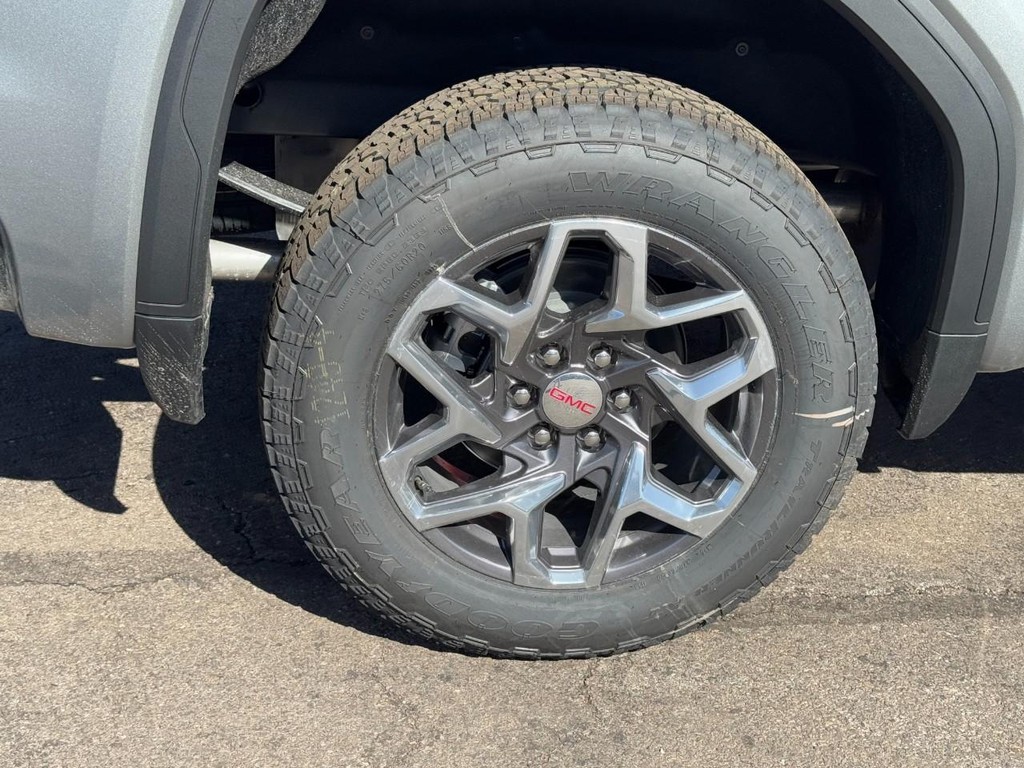 GMC Sierra 1500 Vehicle Image 04