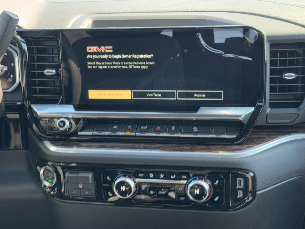 GMC Sierra 1500 Vehicle Image 08