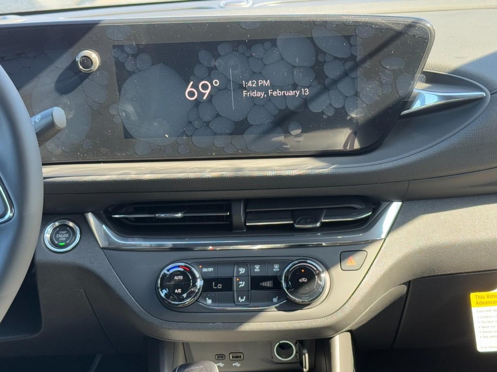 Buick Envista Vehicle Image 08