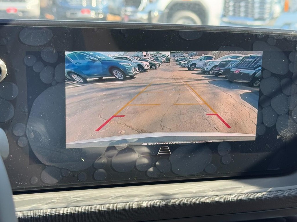 Buick Envista Vehicle Image 13