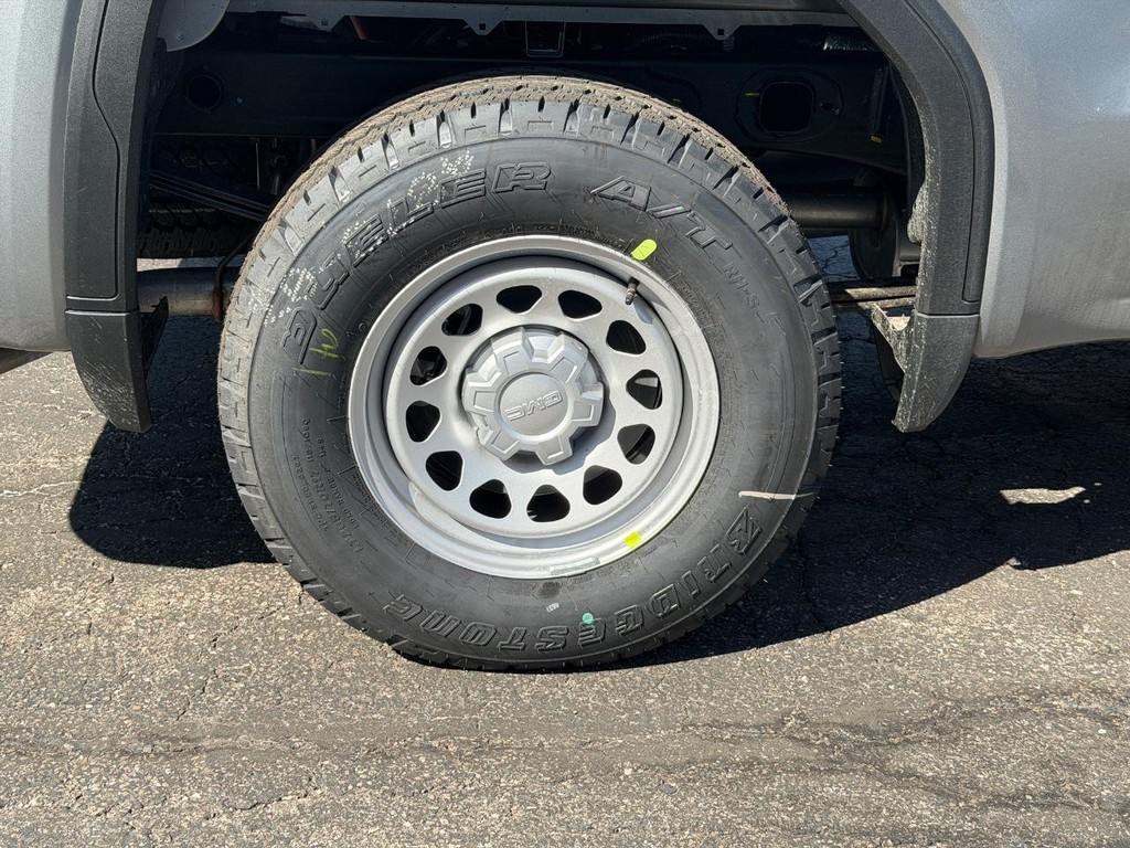 GMC Sierra 1500 Vehicle Image 04