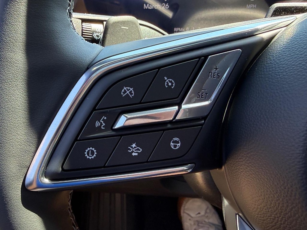 Buick Enclave Vehicle Image 14