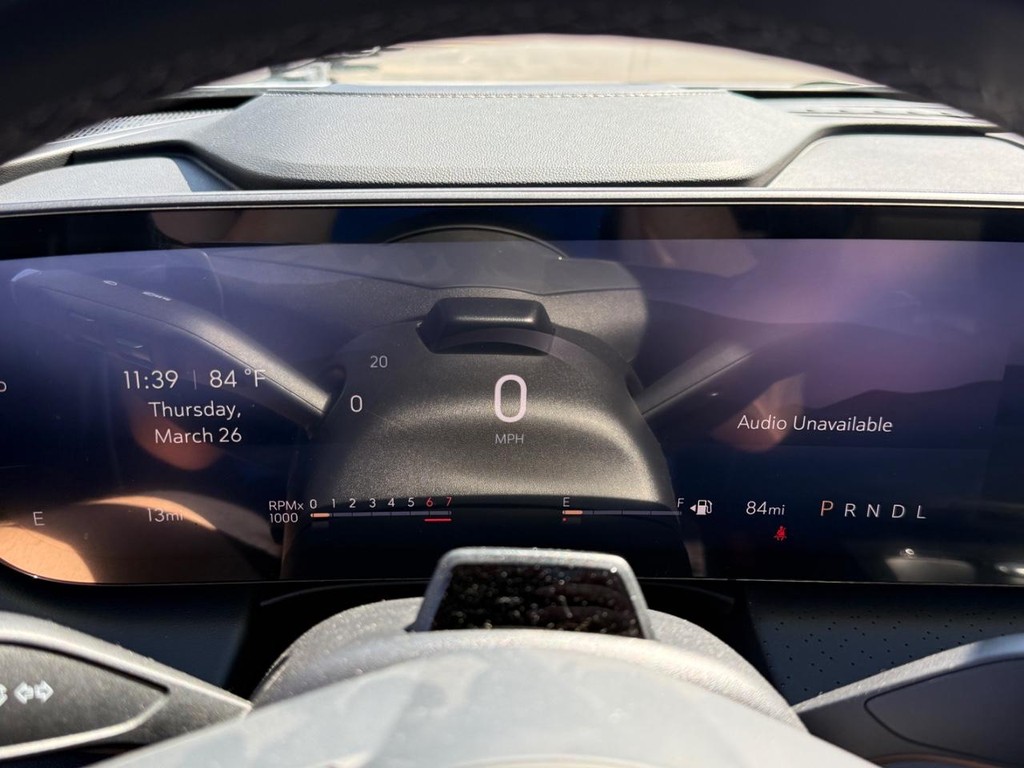 Buick Enclave Vehicle Image 16