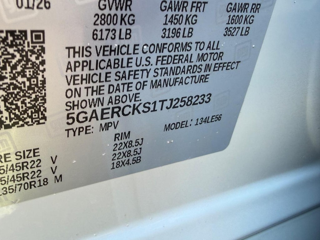 Buick Enclave Vehicle Image 19