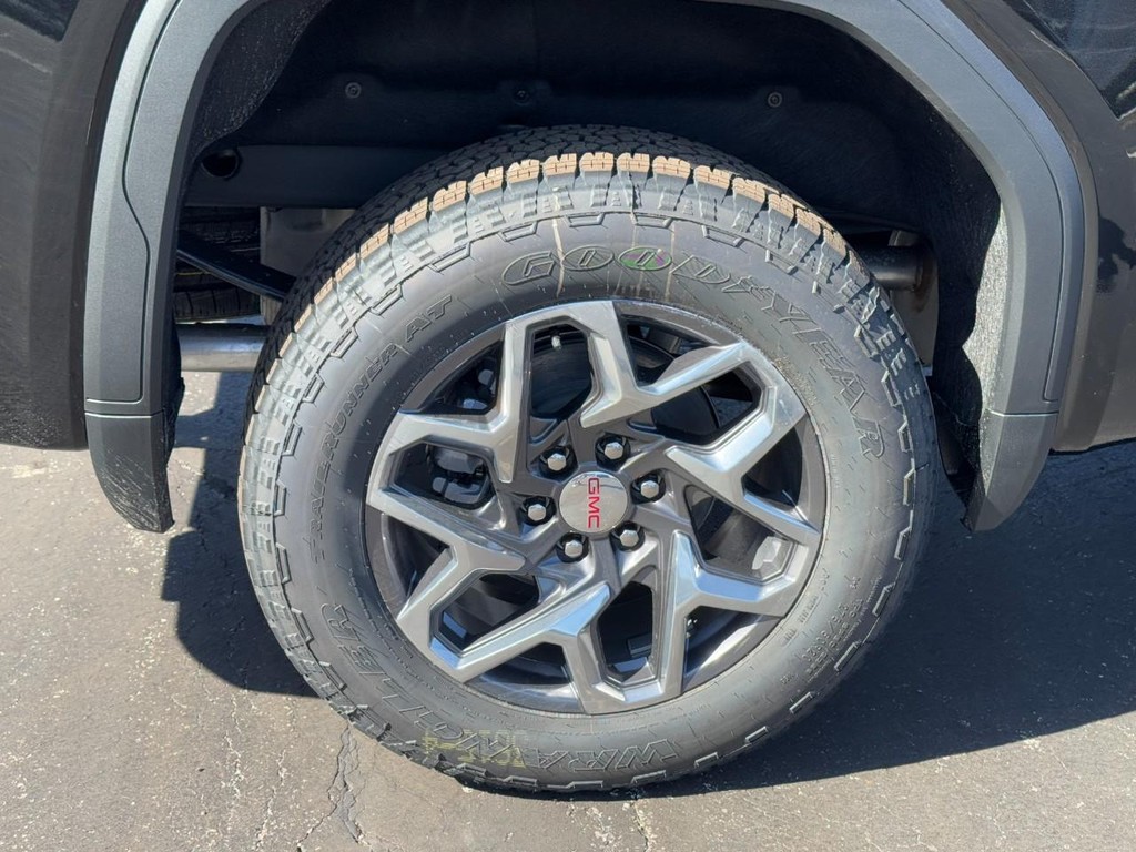 GMC Sierra 1500 Vehicle Image 04