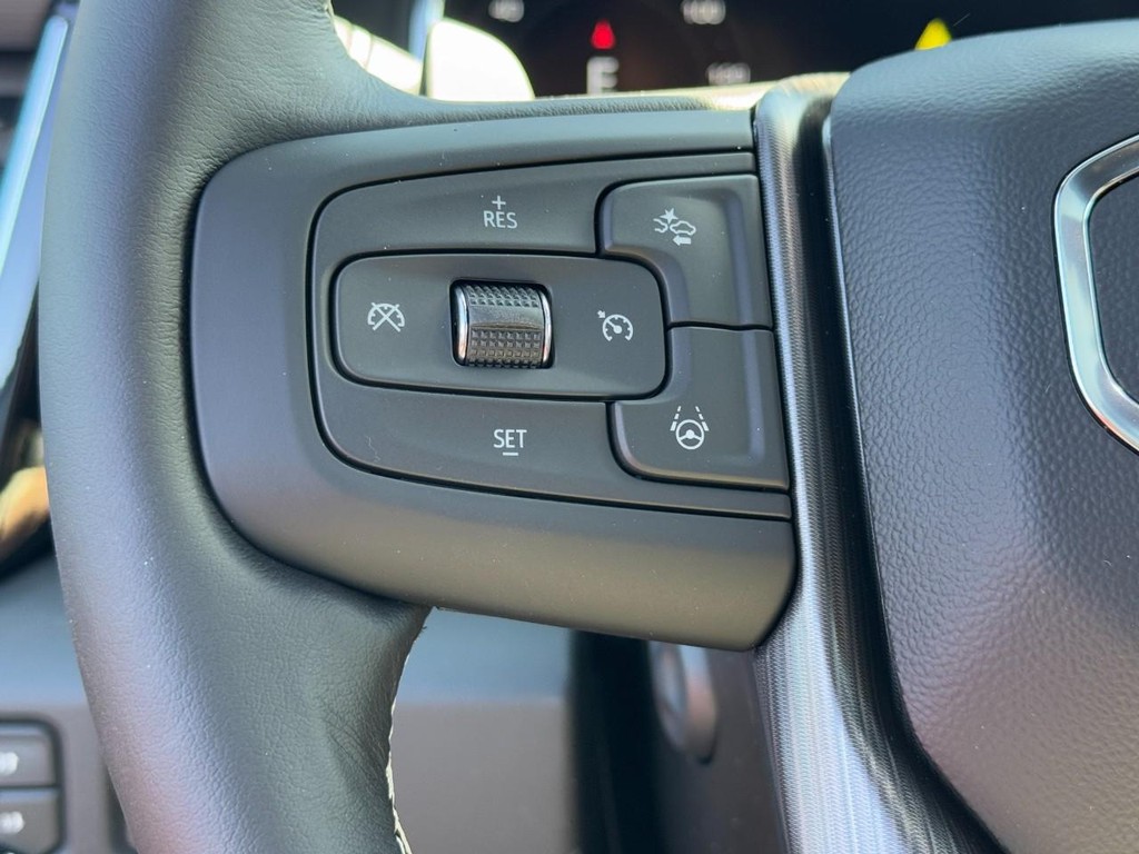 GMC Sierra 1500 Vehicle Image 11