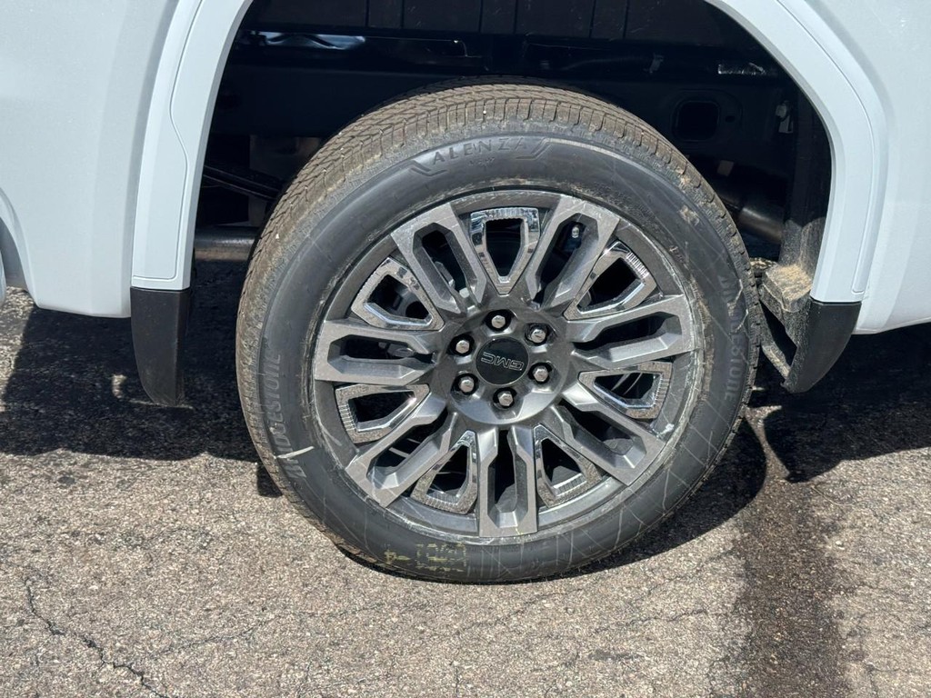 GMC Sierra 1500 Vehicle Image 04