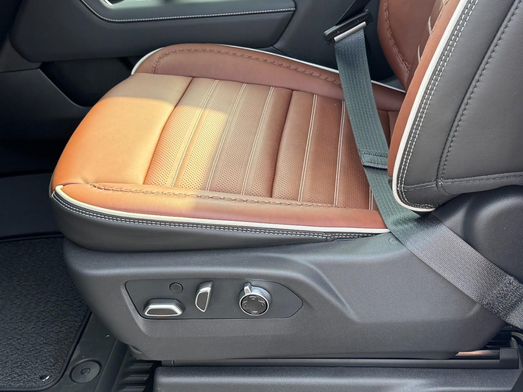 GMC Sierra 1500 Vehicle Image 15