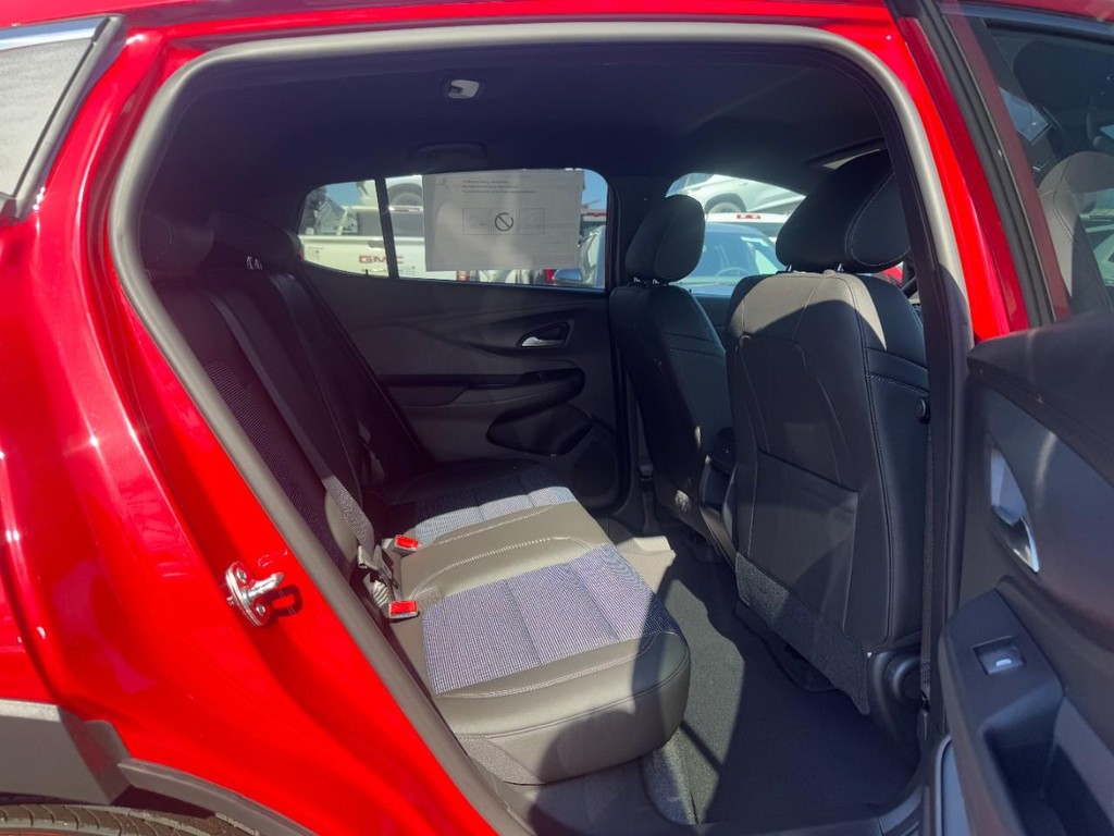 Buick Envista Vehicle Image 05