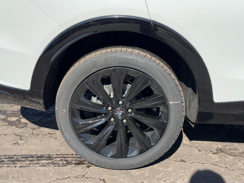 Buick Envista Vehicle Image 04