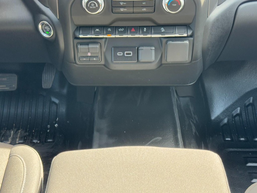 GMC Sierra 1500 Vehicle Image 09