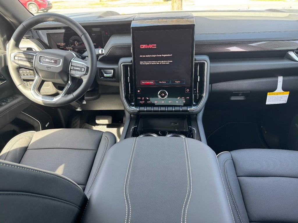 GMC Yukon Vehicle Image 06