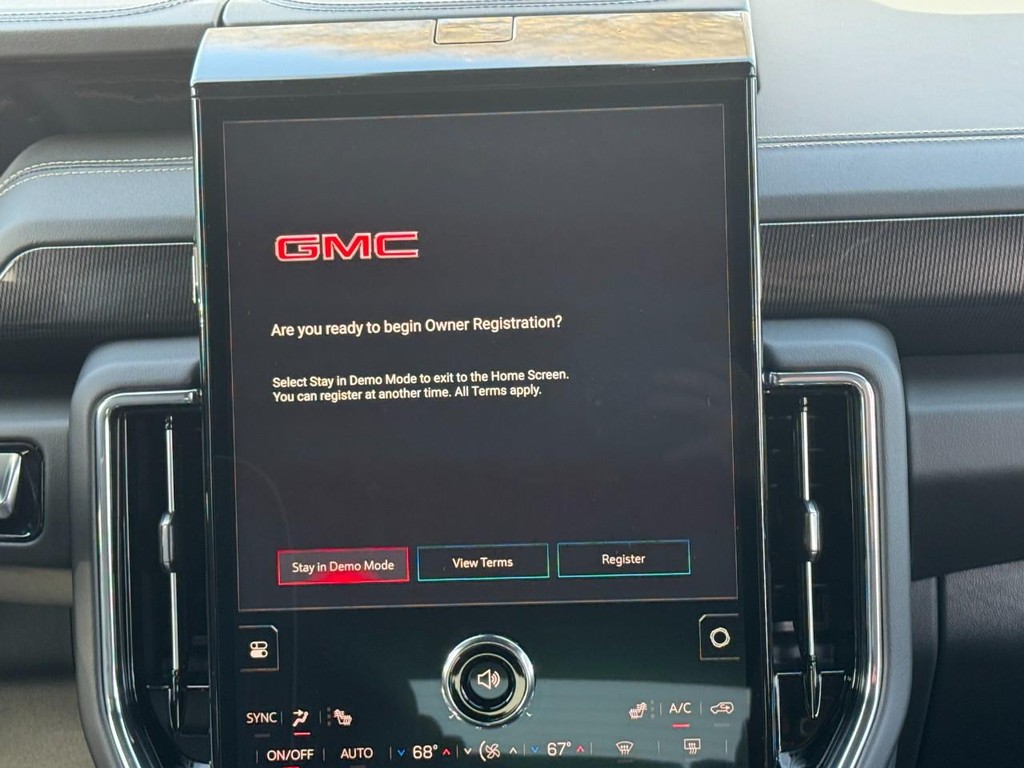 GMC Yukon Vehicle Image 08