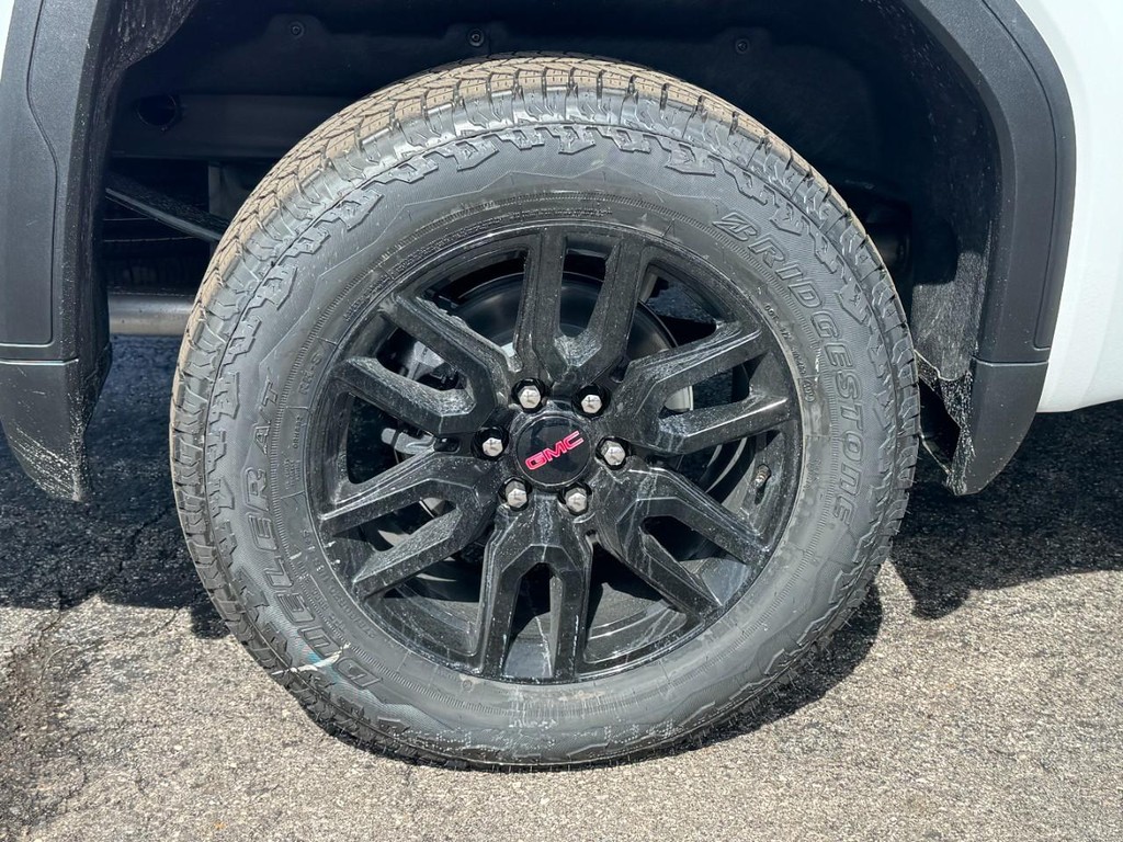 GMC Sierra 1500 Vehicle Image 04