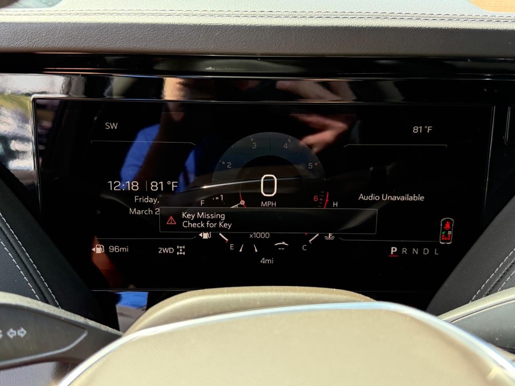 GMC Yukon Vehicle Image 17