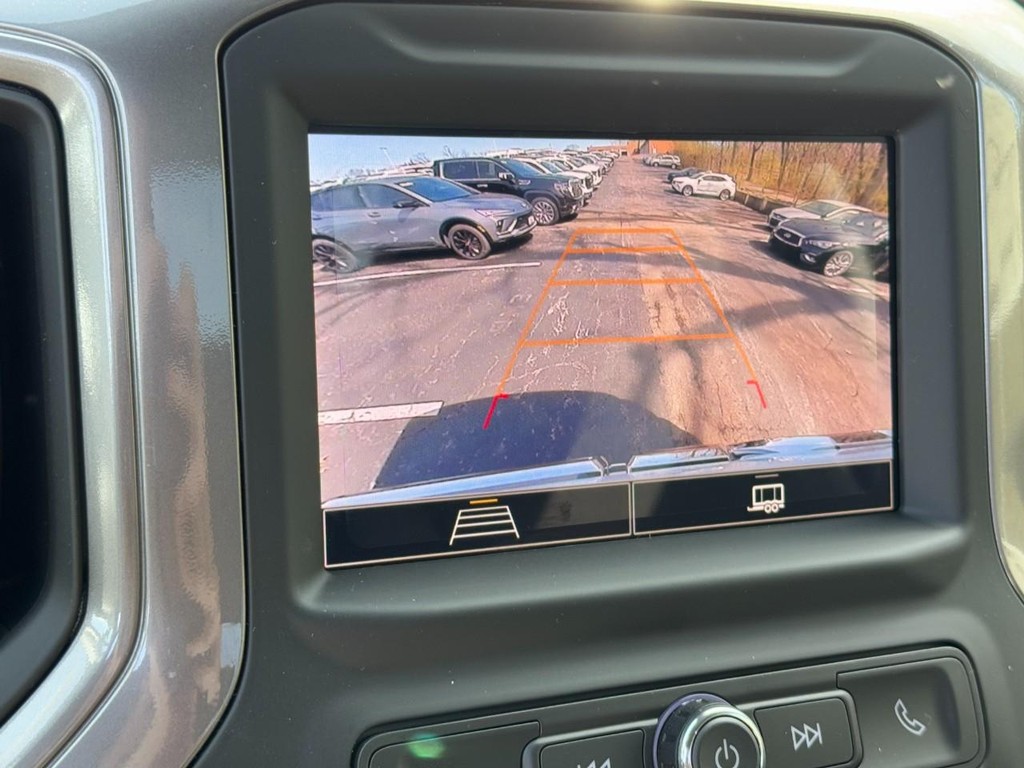 GMC Sierra 1500 Vehicle Image 11