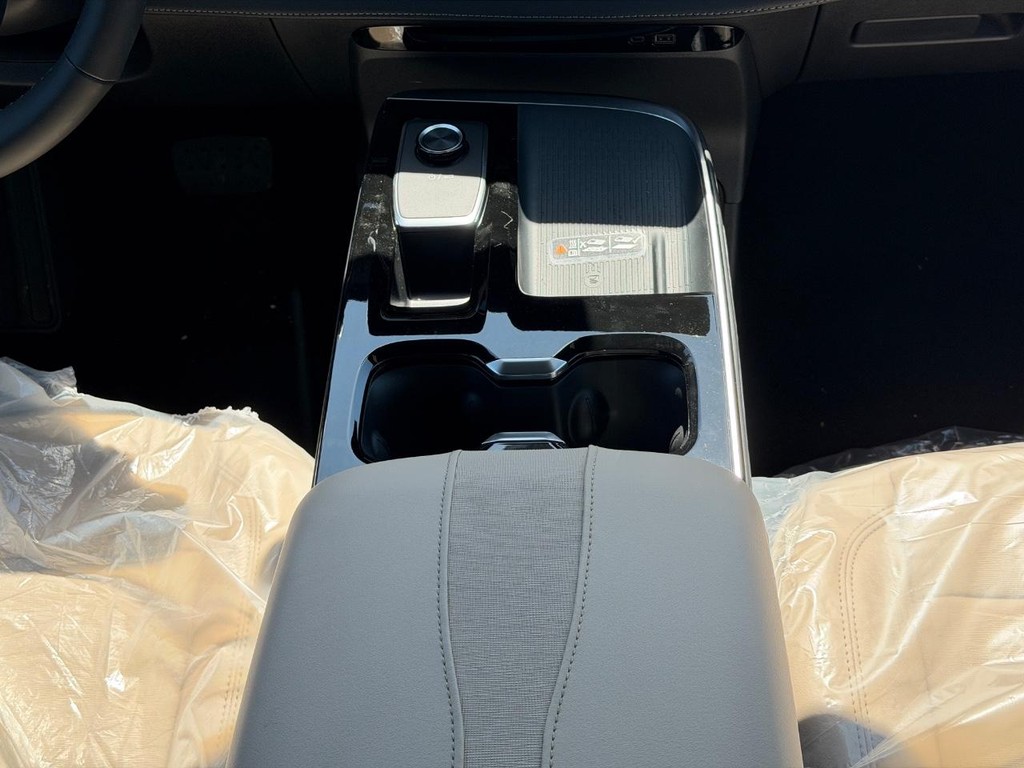 Buick Enclave Vehicle Image 09