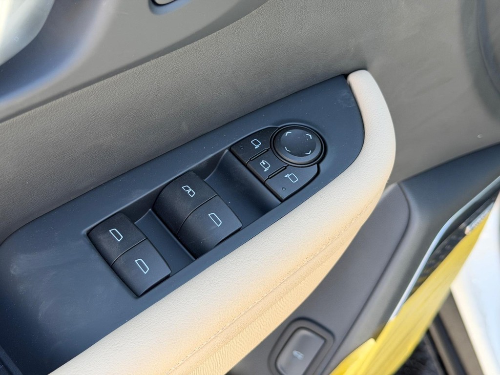 Buick Enclave Vehicle Image 11