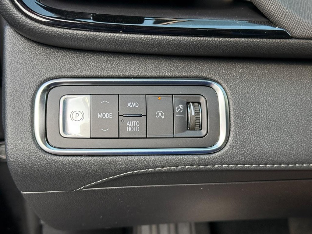 Buick Enclave Vehicle Image 12