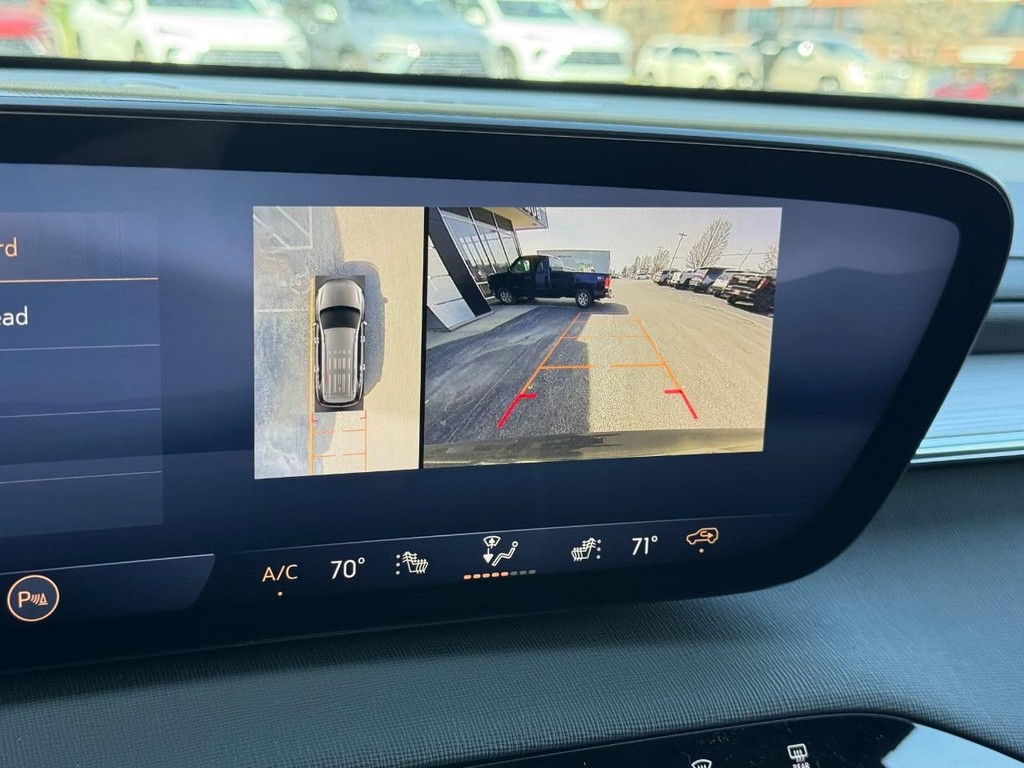 Buick Enclave Vehicle Image 16