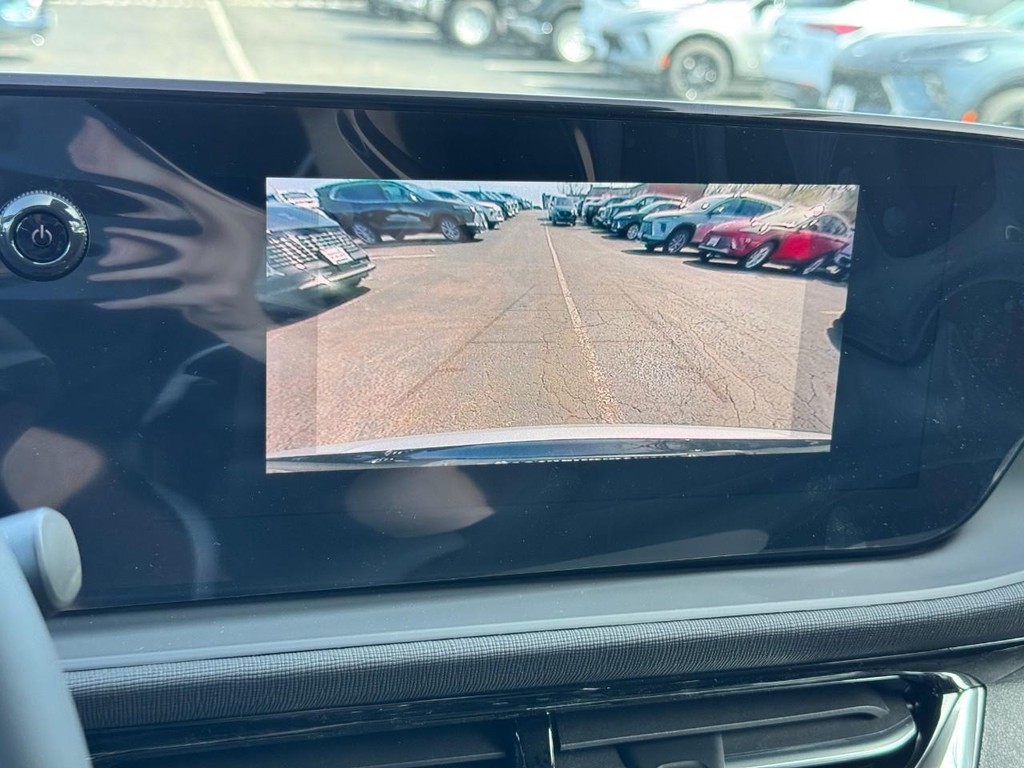 Buick Envista Vehicle Image 13