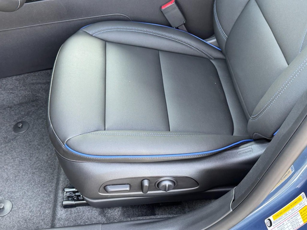 Buick Envista Vehicle Image 14