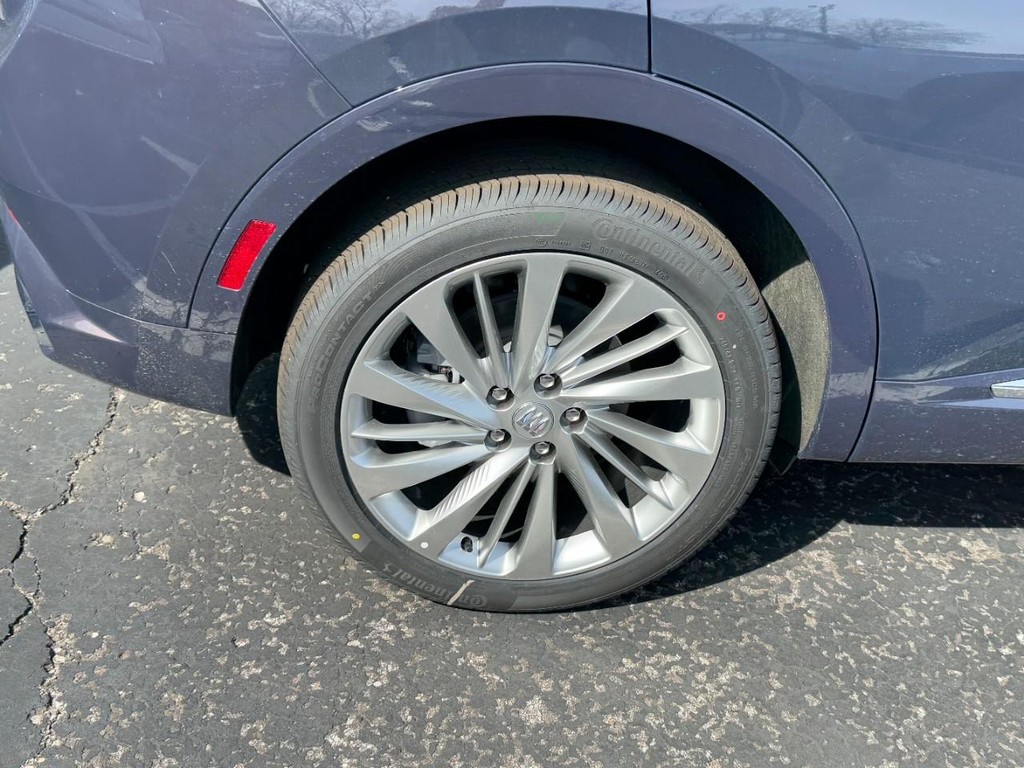 Buick Envision Vehicle Image 04