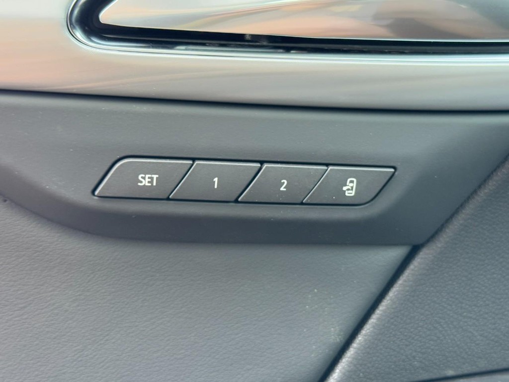 Buick Envision Vehicle Image 10