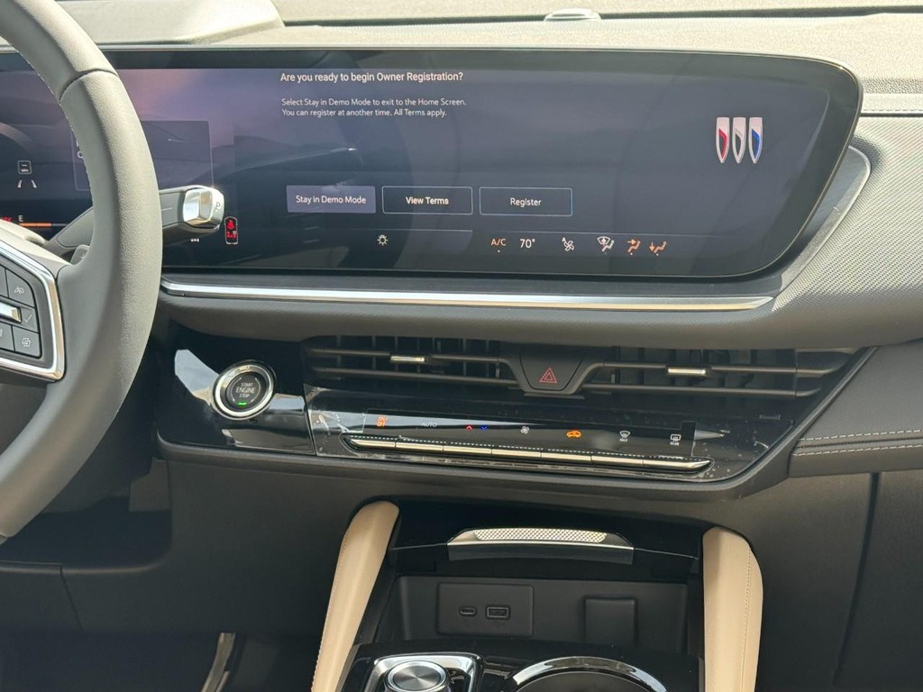 Buick Envision Vehicle Image 08