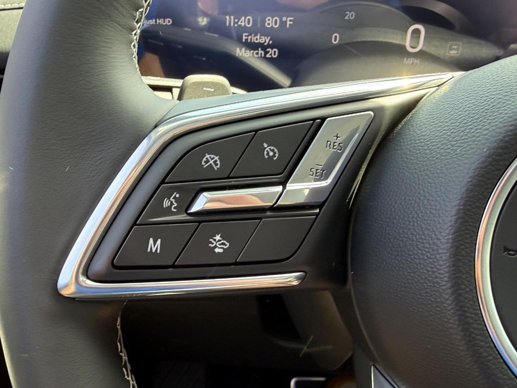 Buick Envision Vehicle Image 12