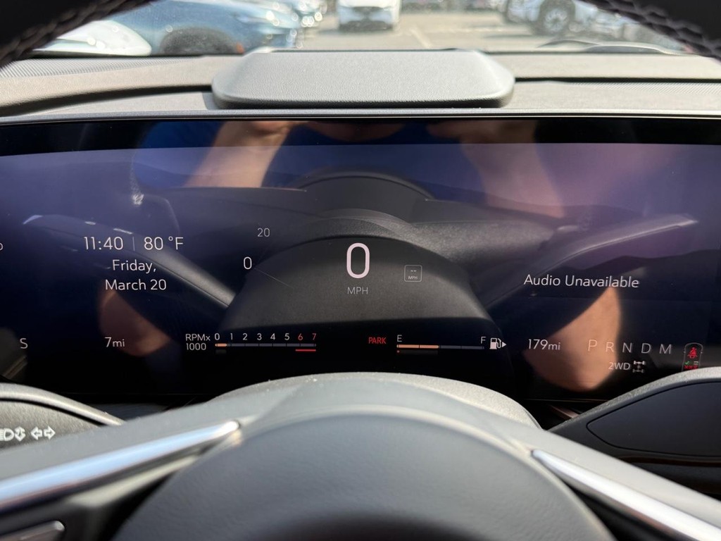 Buick Envision Vehicle Image 14