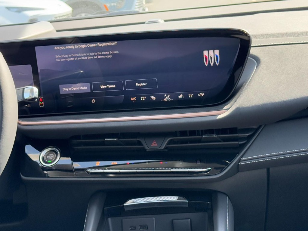 Buick Envision Vehicle Image 08