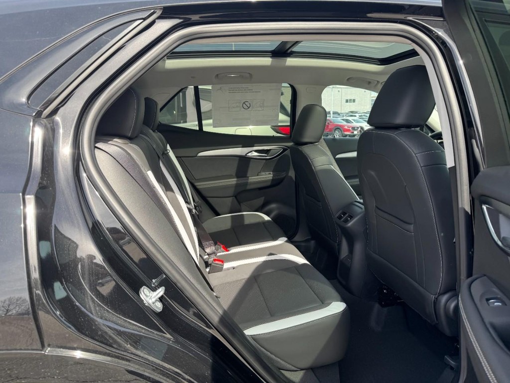 Buick Envision Vehicle Image 05